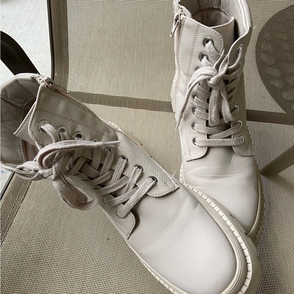 GUC JustFab US Sz-8 Combat Boots- Lace & Zipper, Creamy White, Silver Lace Rivet - Picture 13 of 15